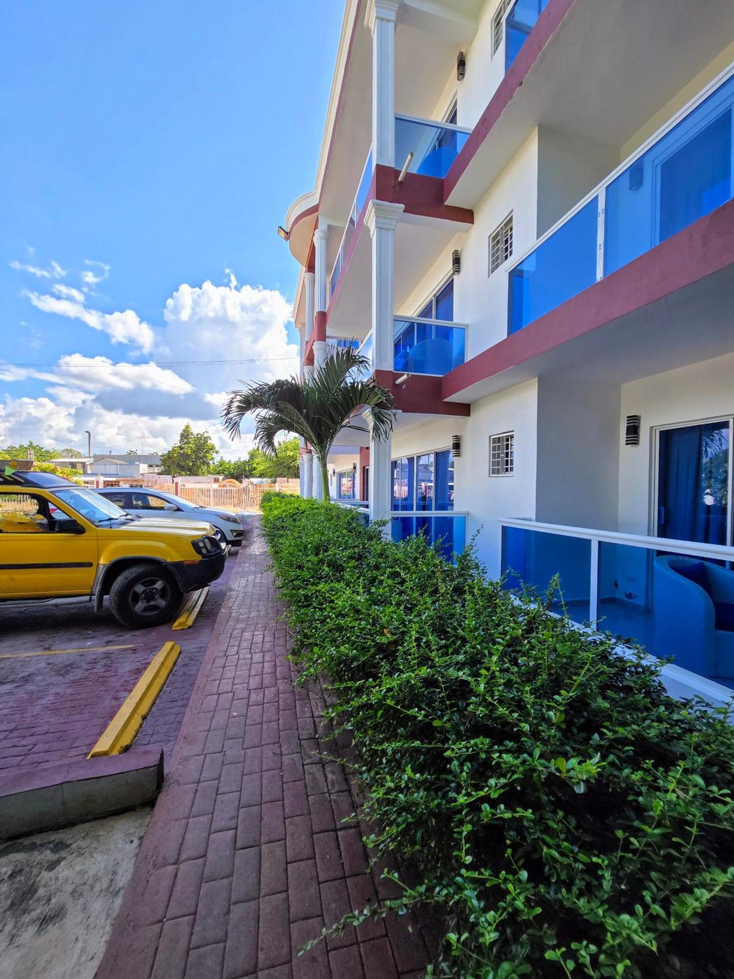 Madome Aparta Hotel Pedernales Exterior foto